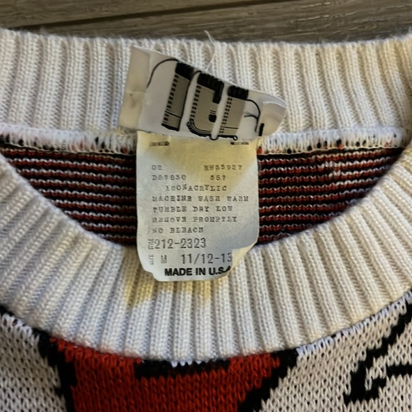 Sweater Vest, 90’s Detail, Size Medium - Picture 5 of 10